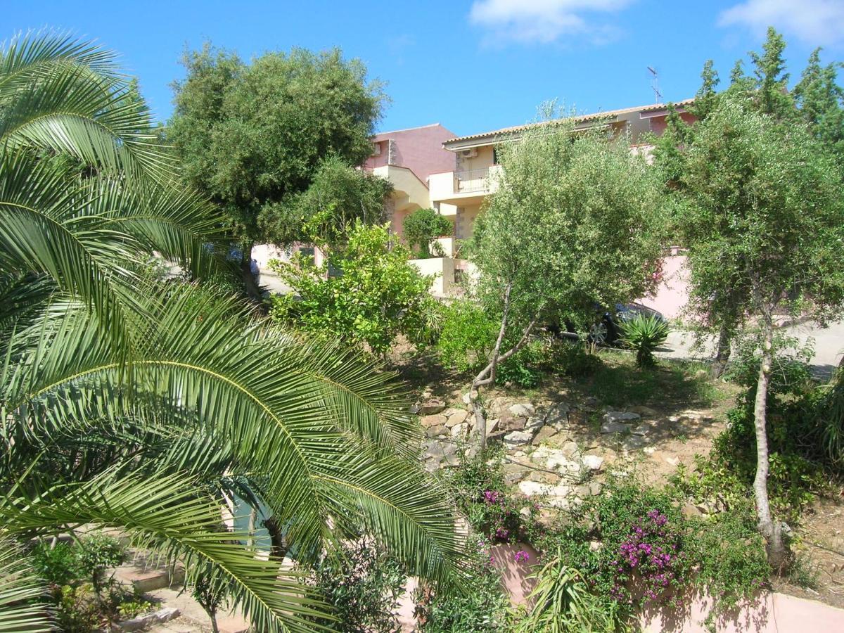 Villaggio Sa Ventana Badesi Eksteriør bilde